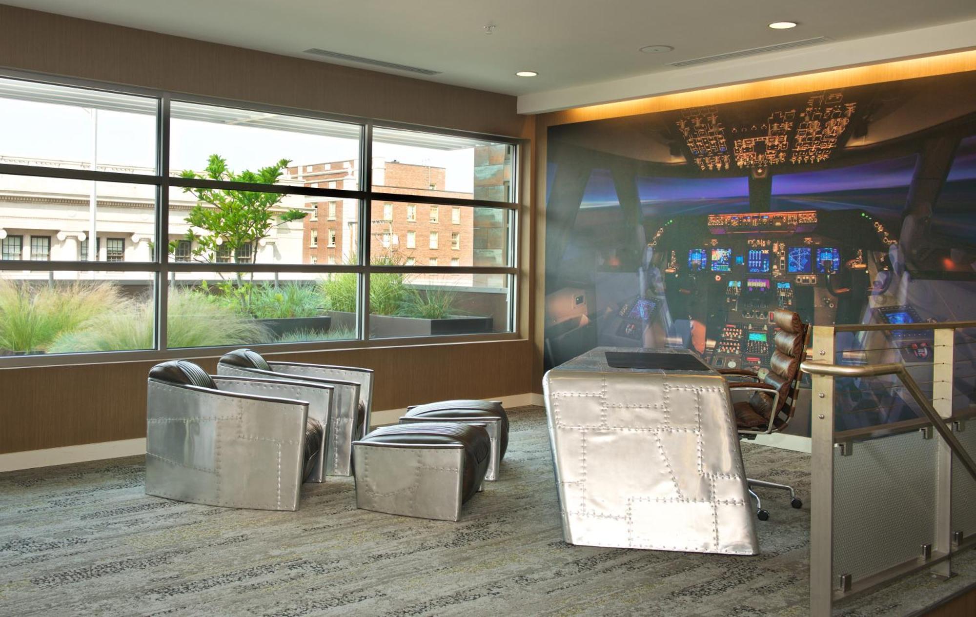 Courtyard By Marriott Seattle Everett Downtown Экстерьер фото
