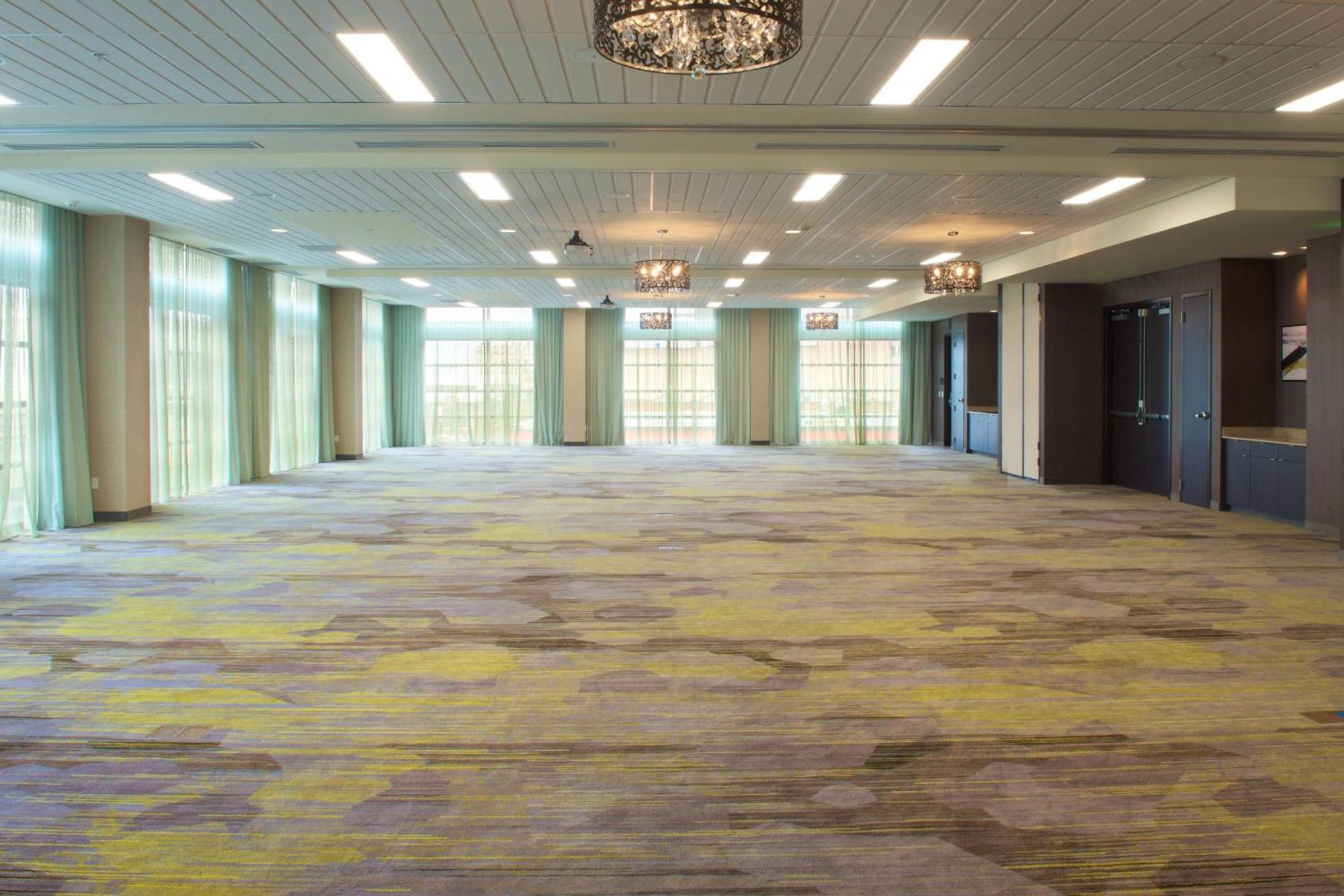 Courtyard By Marriott Seattle Everett Downtown Экстерьер фото