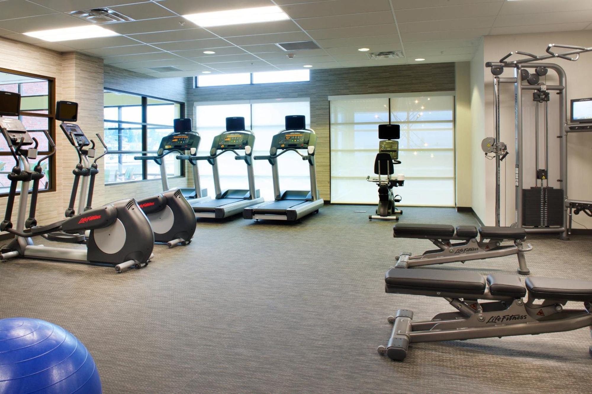 Courtyard By Marriott Seattle Everett Downtown Экстерьер фото