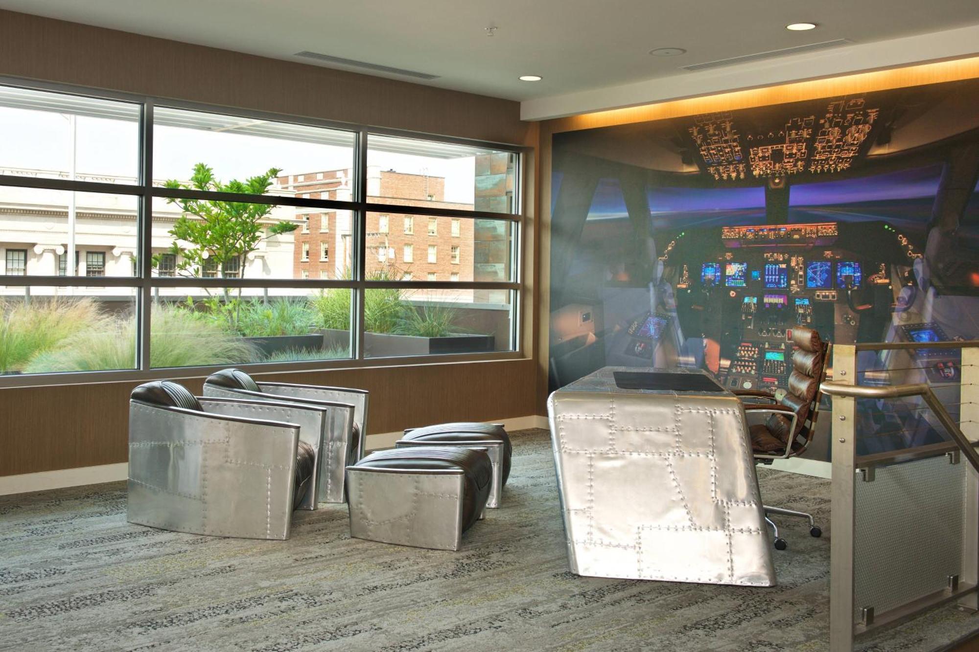 Courtyard By Marriott Seattle Everett Downtown Экстерьер фото